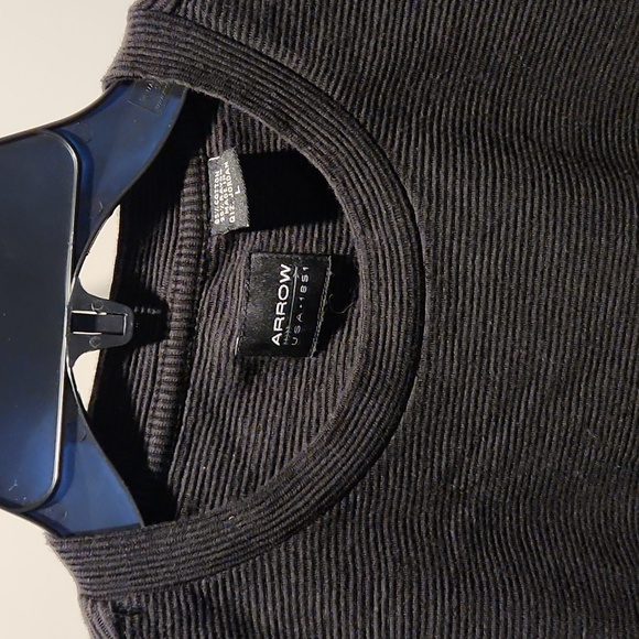 Arrow tshirt - Picture 2 of 2